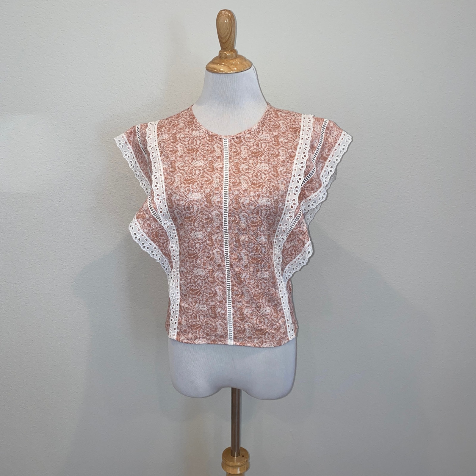 Misa Los Angeles Nilu Top Blouse Eyelet Cap Sleeve Pink Size Large Nwt